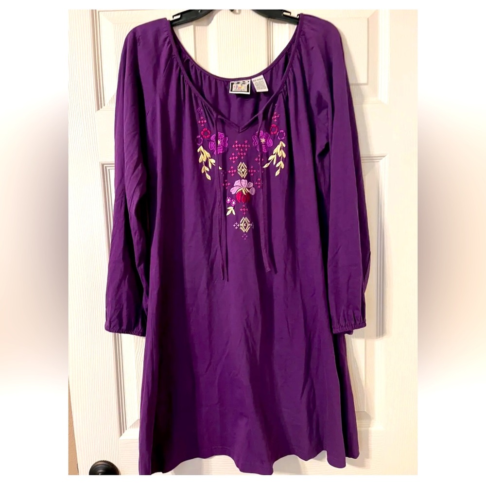 Take Two Clothing Co Floral Embroidered Purple Dress Size 10/12